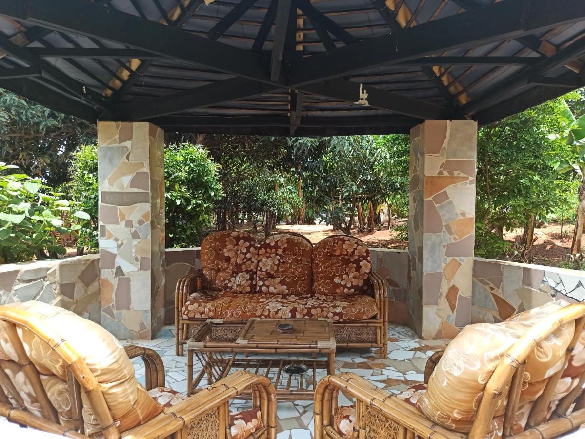 Talata-maty Chez Jeanne Auberge מראה חיצוני תמונה